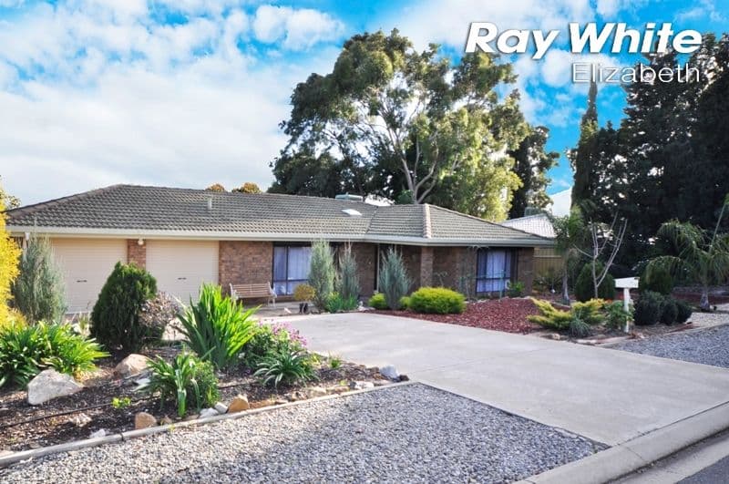18 Megunya Crescent, Craigmore SA 5114, Craigmore - Thumbnail 2