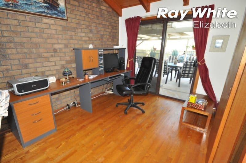 18 Megunya Crescent, Craigmore SA 5114, Craigmore - Thumbnail 8
