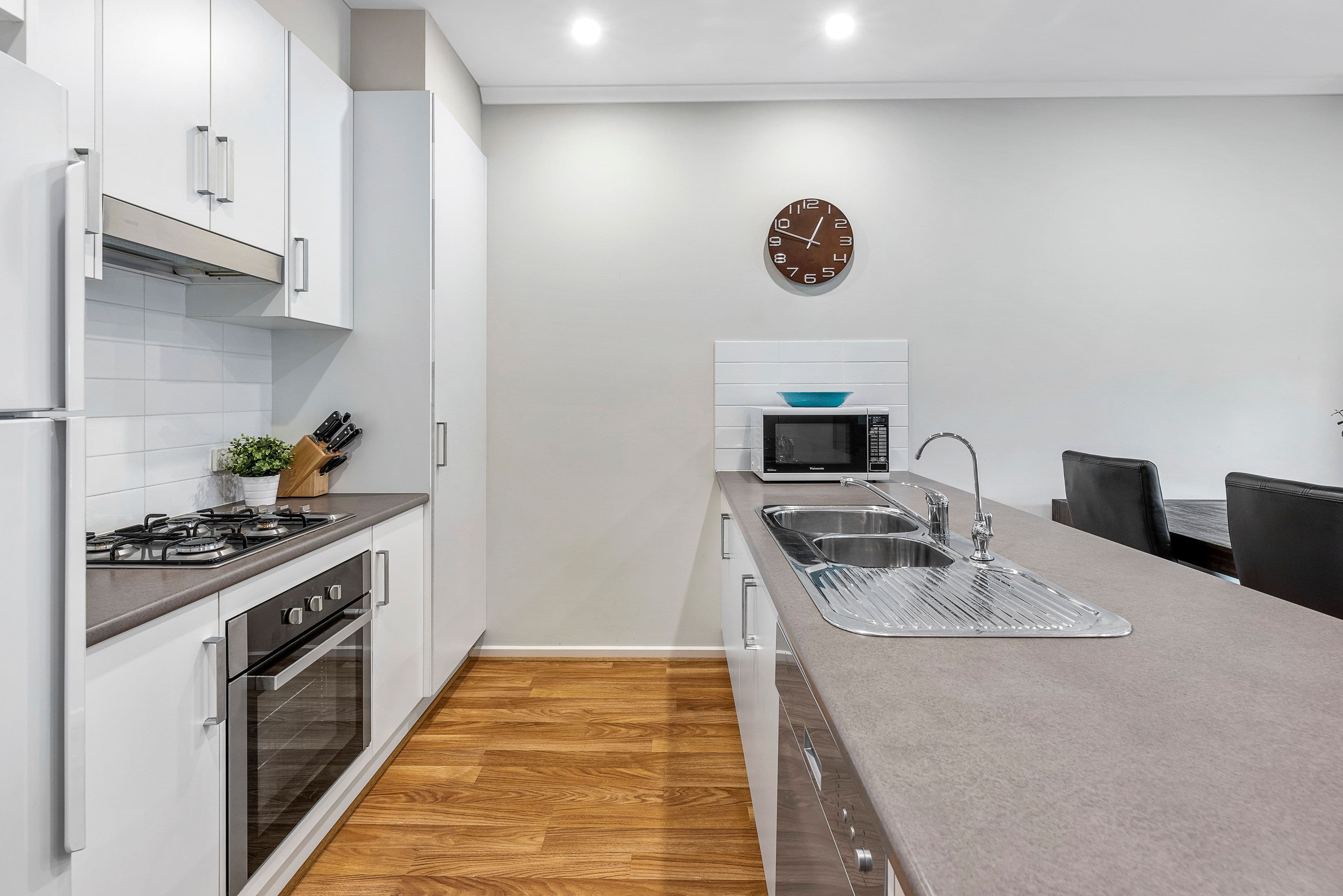 8 Fourth Avenue, Mawson Lakes SA 5095, Mawson Lakes - Thumbnail 4