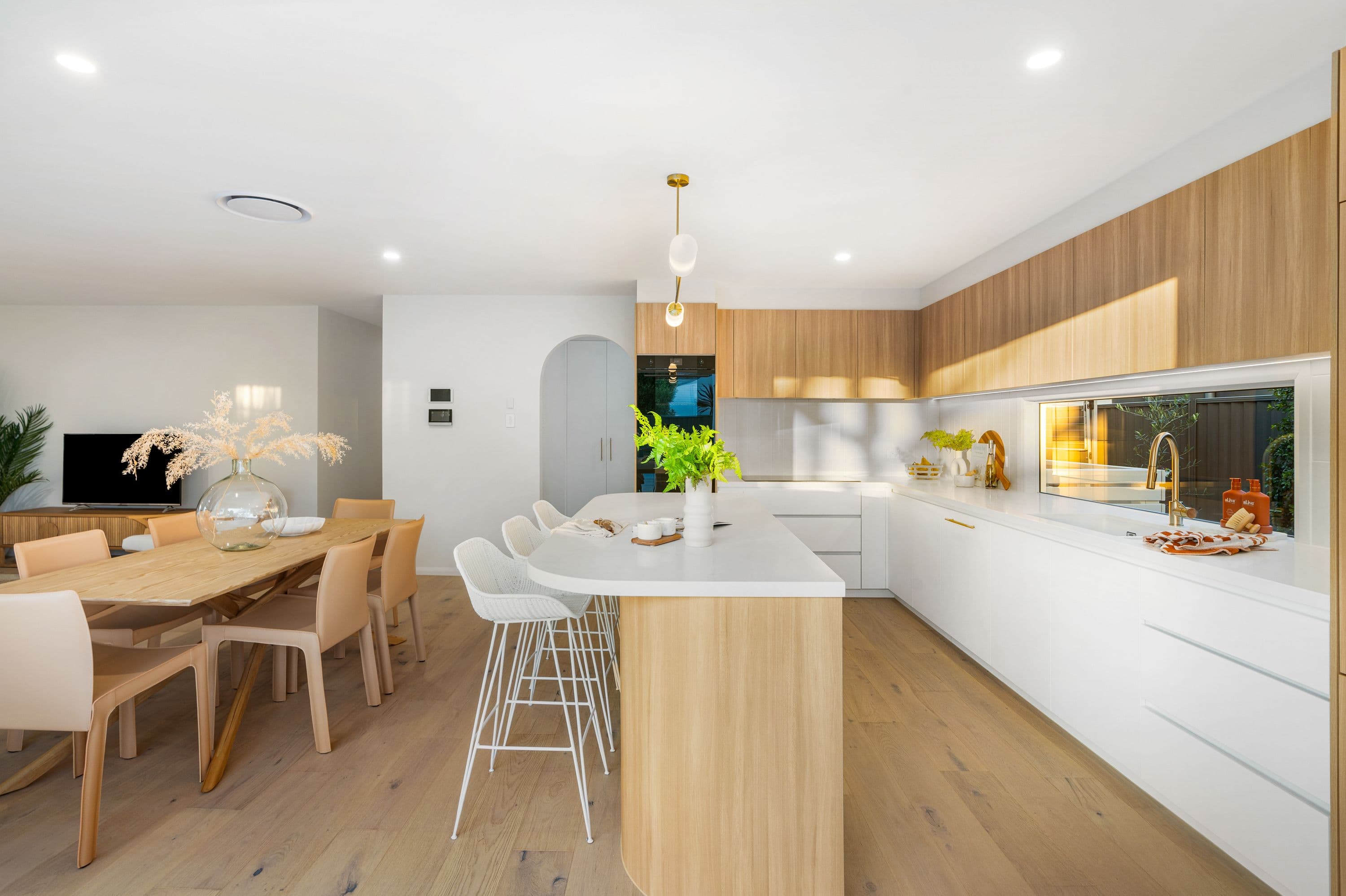 12 Bowline Road, Mermaid Waters QLD 4218, Mermaid Waters - Thumbnail 6