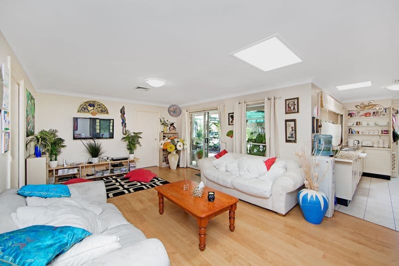 9 Lakin Street, Bateau Bay NSW 2261, Bateau Bay - Thumbnail 2
