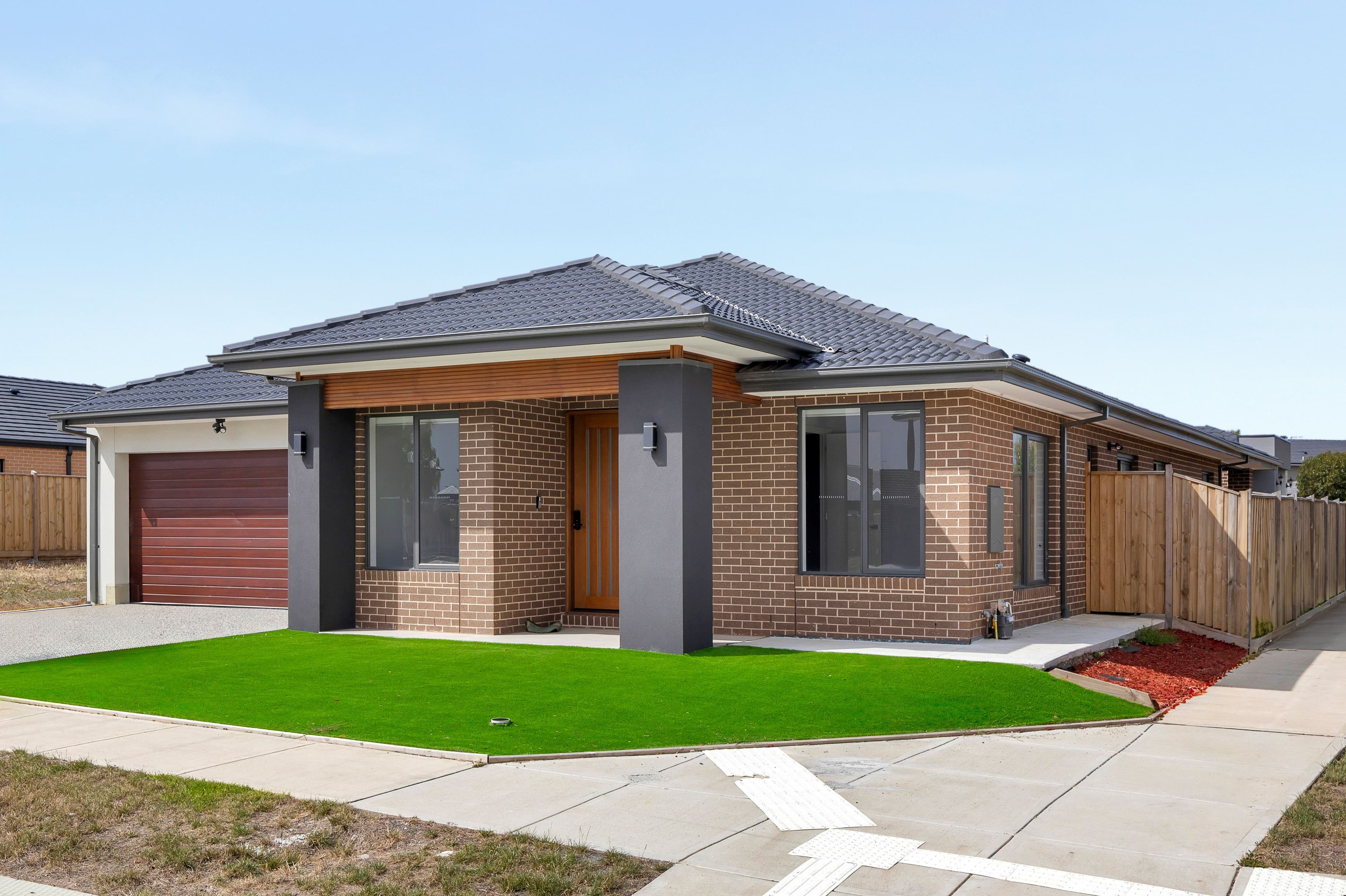 7 Frome Way, Donnybrook VIC 3064, Donnybrook - Thumbnail 2
