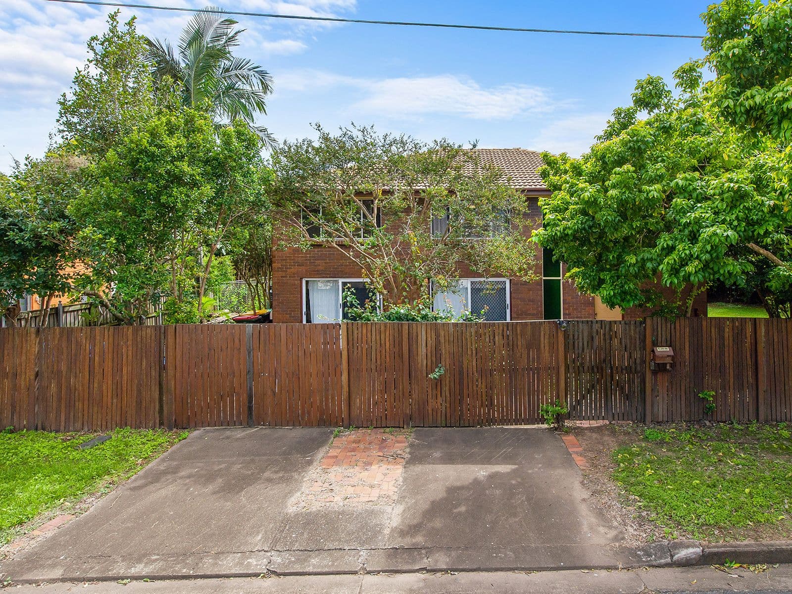 352 Verney Road East, Graceville QLD 4075, Graceville - Image 1
