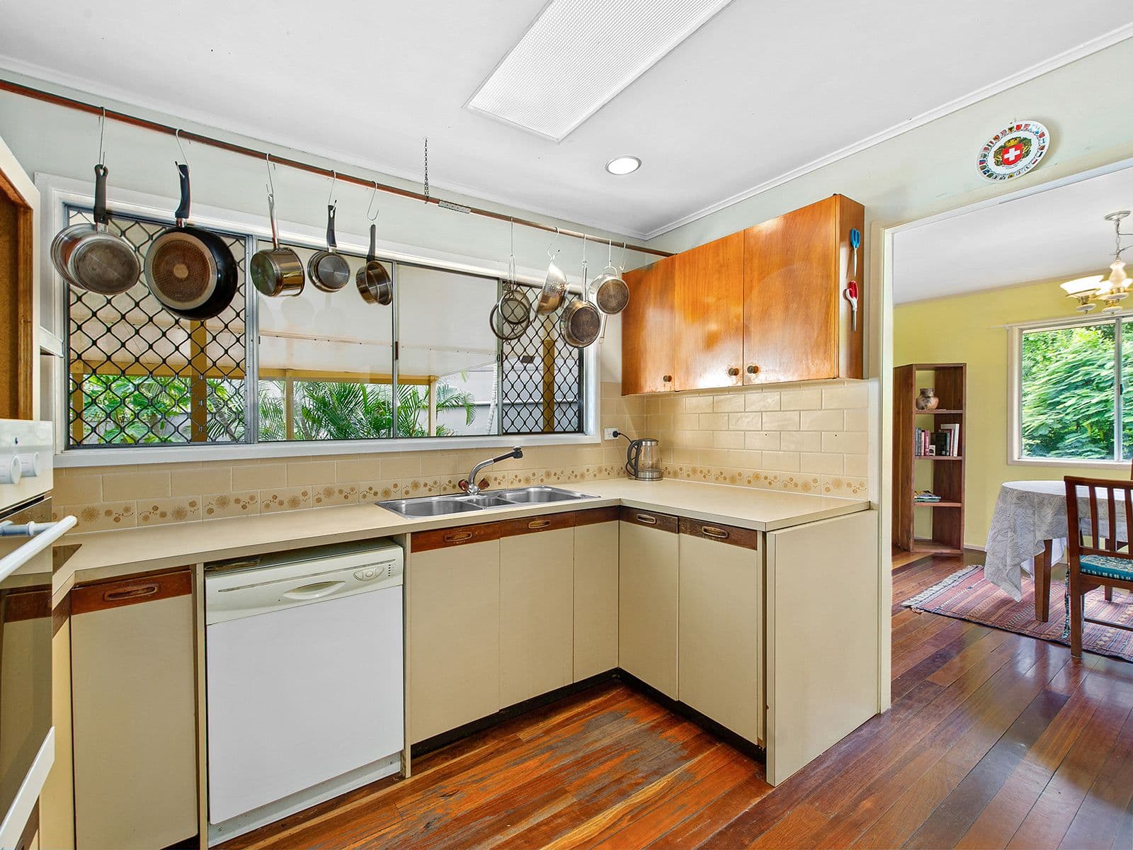 352 Verney Road East, Graceville QLD 4075, Graceville - Thumbnail 4