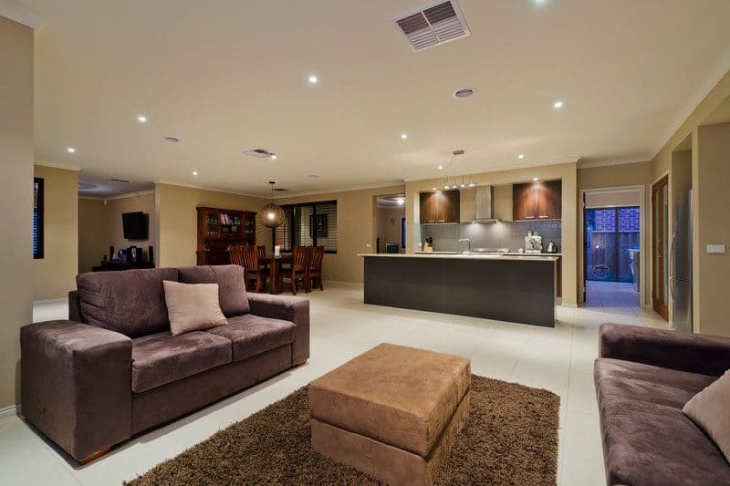 27 Moorhen Boulevard, WILLIAMS LANDING VIC 3027, Williams Landing - Thumbnail 3