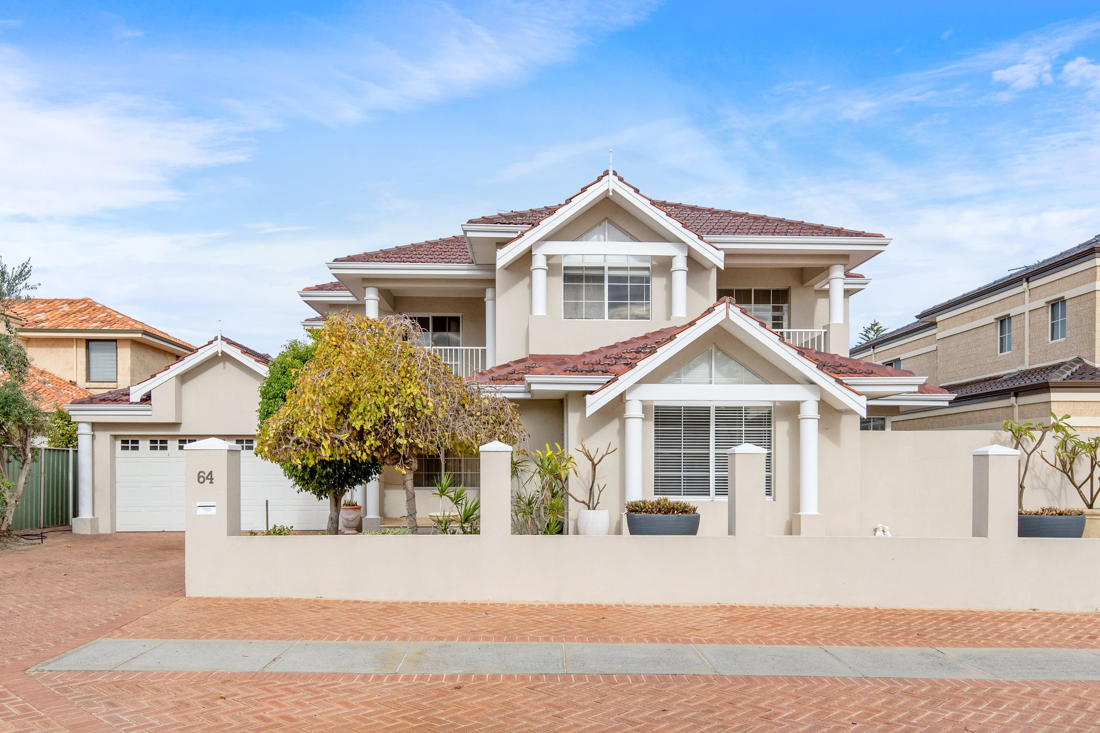 64 Seaward Loop, Sorrento WA 6020, Sorrento - Thumbnail 2