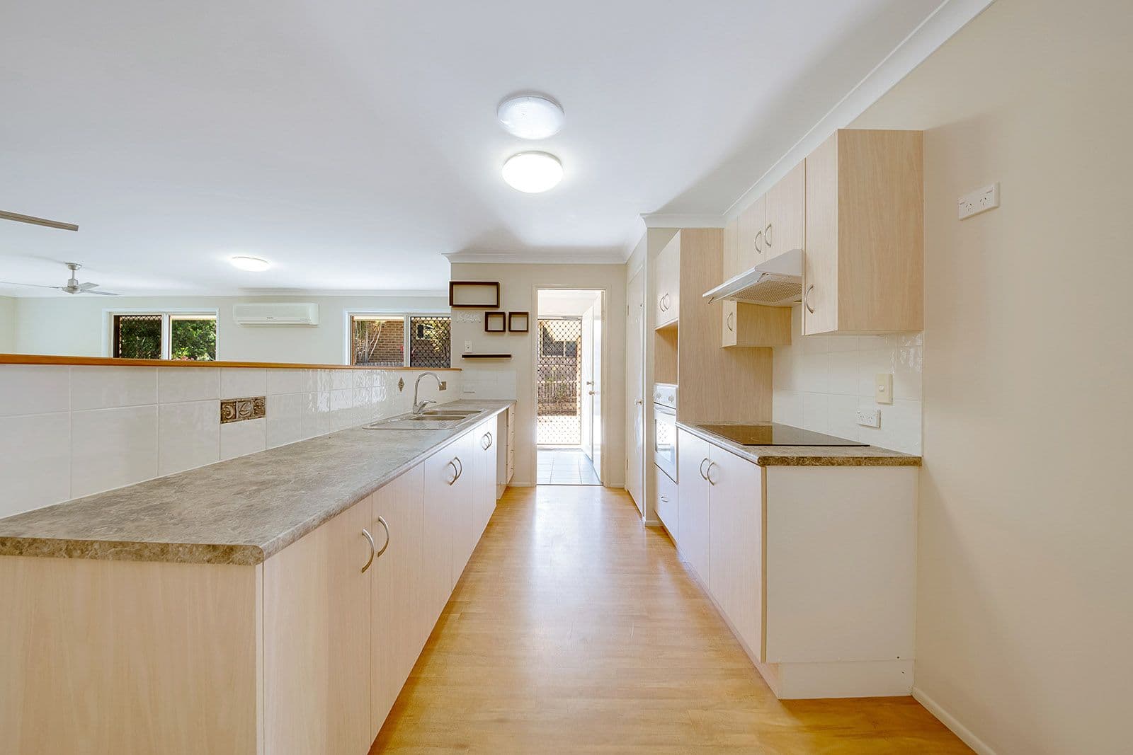 12 Deborah Street, Glen Eden QLD 4680, Glen Eden - Thumbnail 4