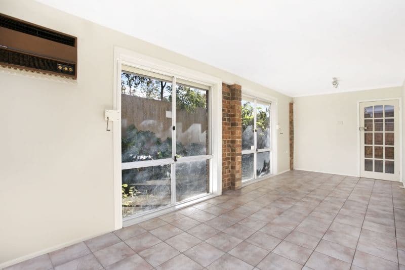 11 Grevillea Close, BOSSLEY PARK NSW 2176, Bossley Park - Thumbnail 4