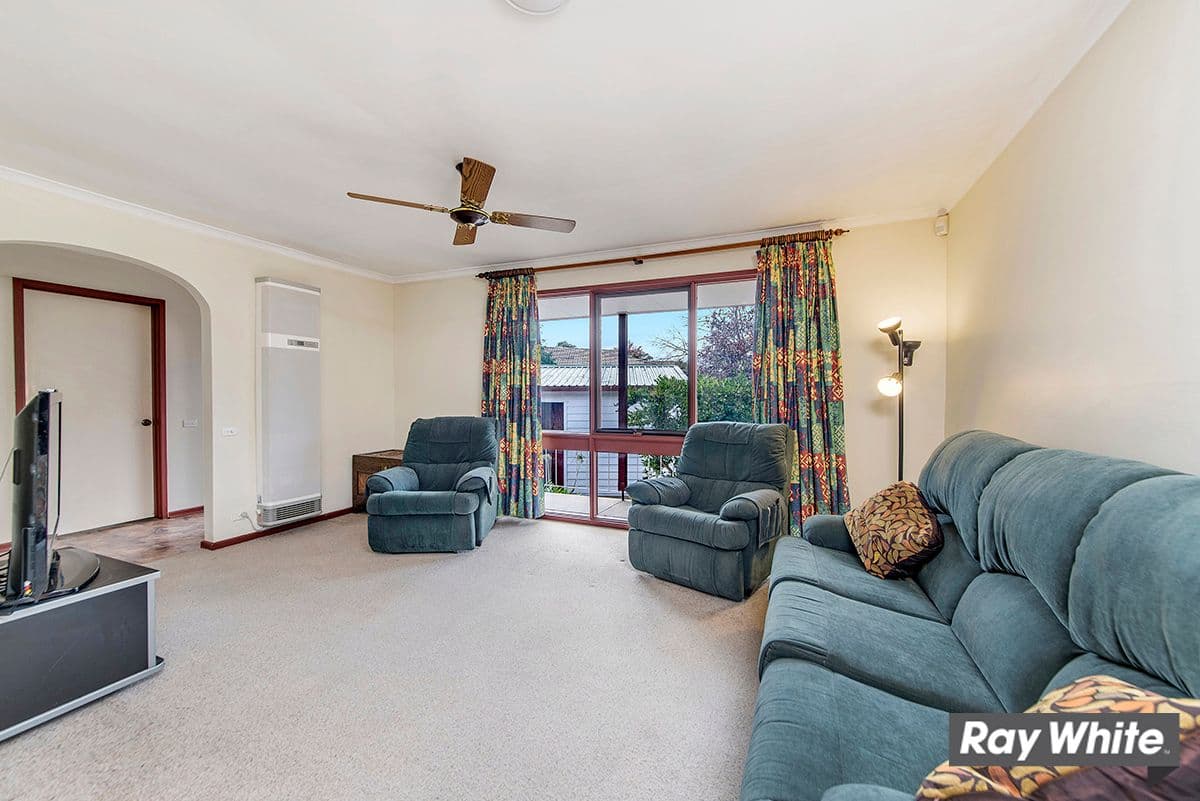12 Clifford Crescent, Melba ACT 2615, Melba - Thumbnail 2