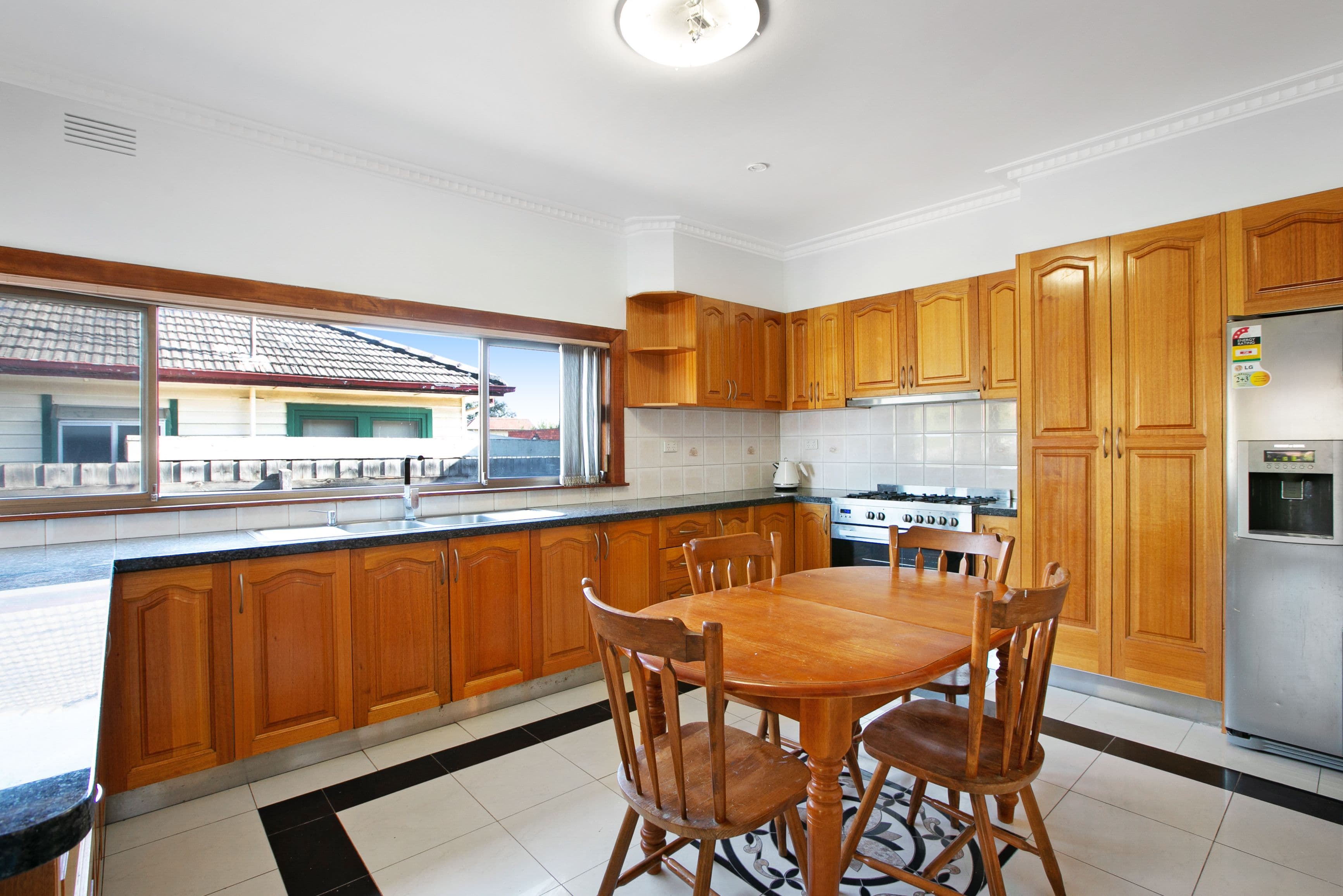 116 North Road, Reservoir VIC 3073, Reservoir - Thumbnail 3