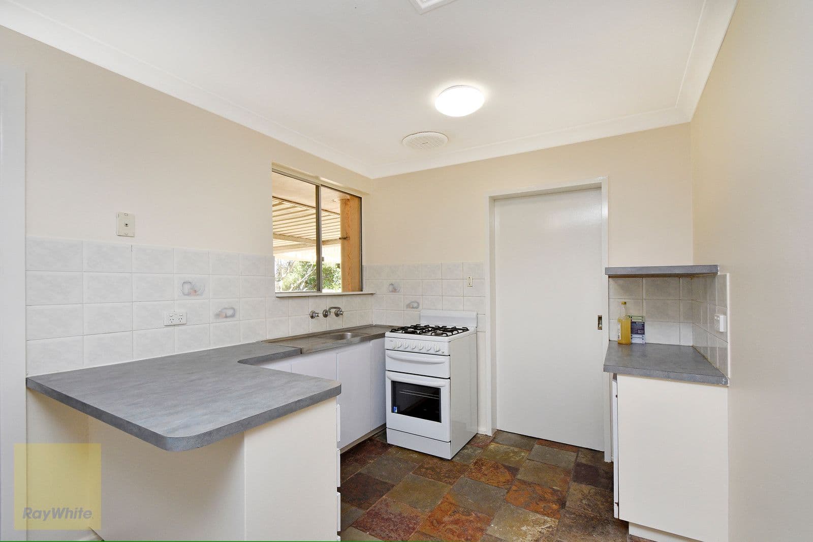 27 Henniker Way, Koondoola WA 6064, Koondoola - Thumbnail 8
