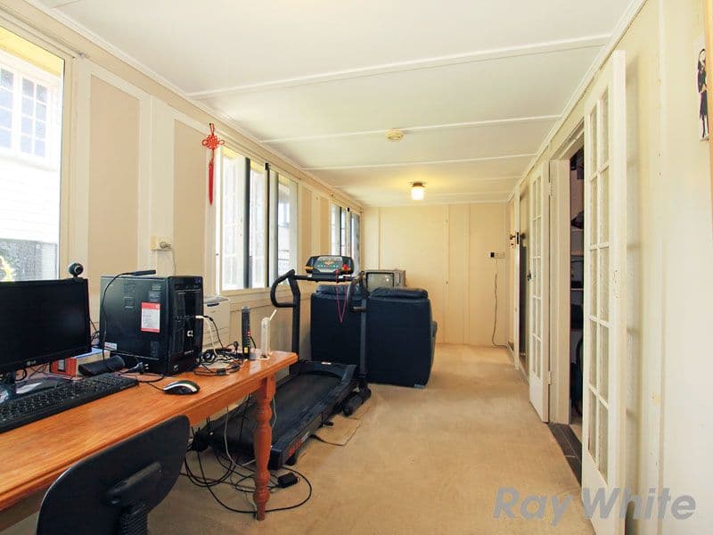10 Campbell Terrace, WAVELL HEIGHTS QLD 4012, Wavell Heights - Thumbnail 8