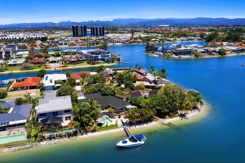 27 Coobowie Street, Broadbeach Waters QLD 4218, Broadbeach Waters - Thumbnail 4