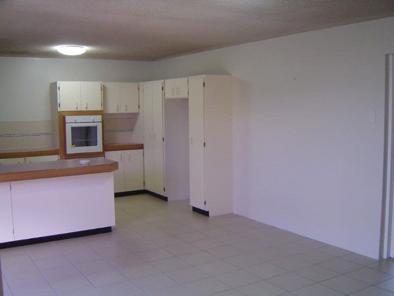 17 Downs Street, REDCLIFFE QLD 4020, Redcliffe - Thumbnail 5
