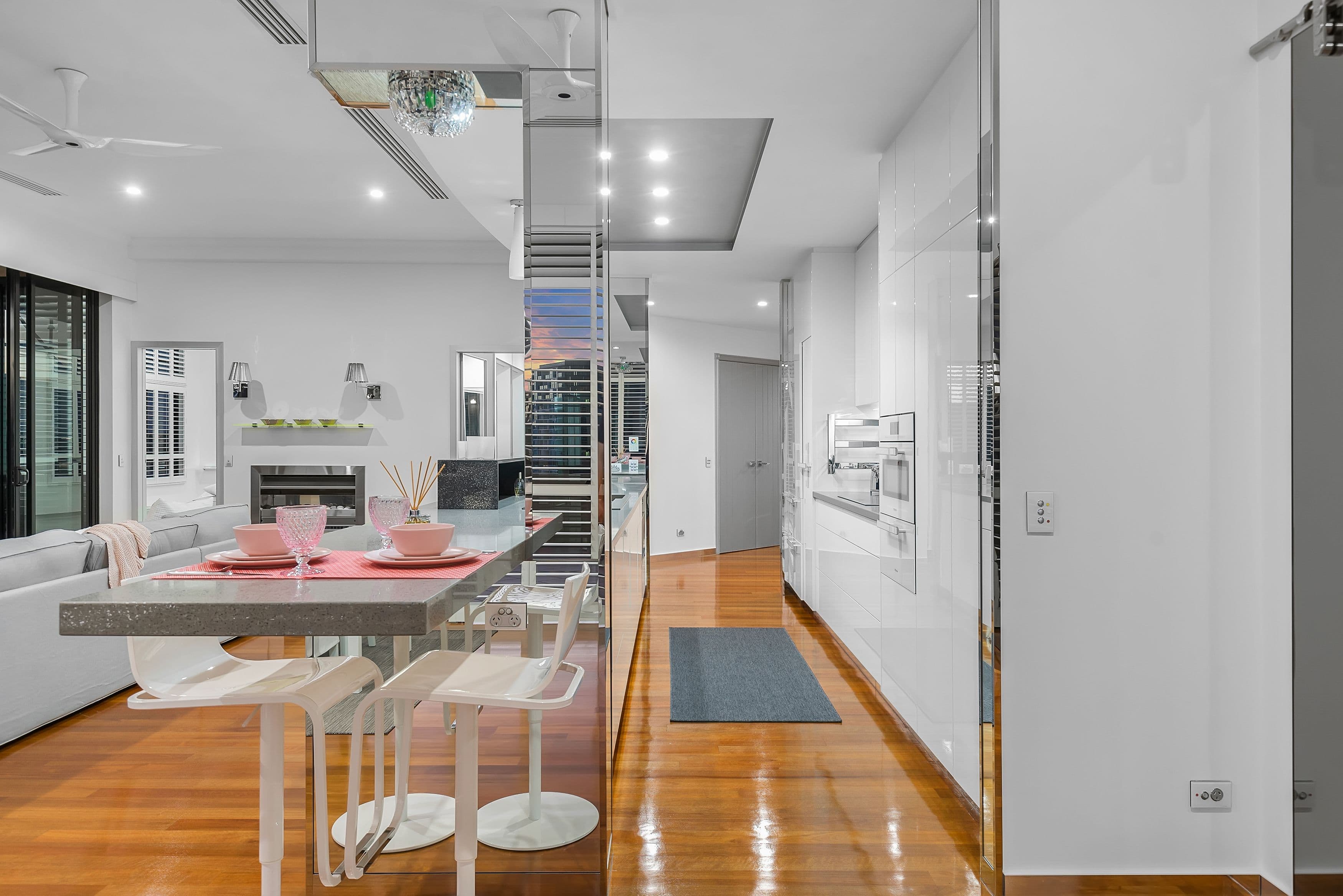 241 Wellington Road, Kangaroo Point QLD 4169, Kangaroo Point - Thumbnail 4