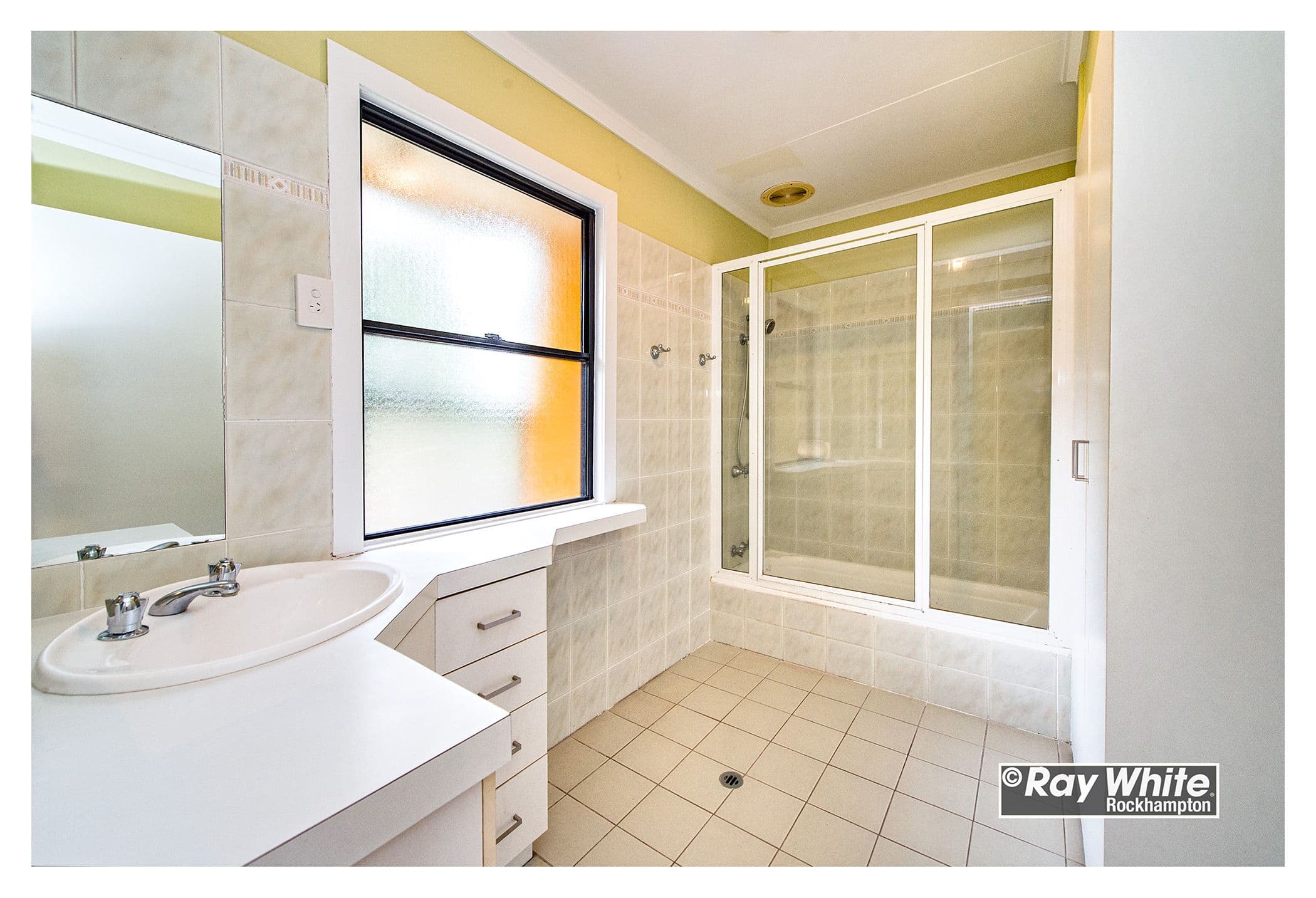 25 Macaulay Street, Kawana QLD 4701, Kawana - Thumbnail 5