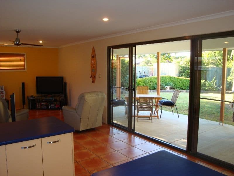 16 Strathford Avenue, Nambour - Thumbnail 2