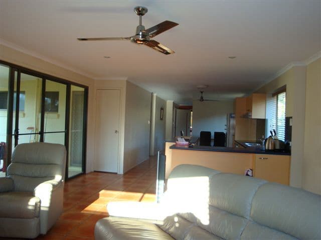 16 Strathford Avenue, Nambour - Thumbnail 5