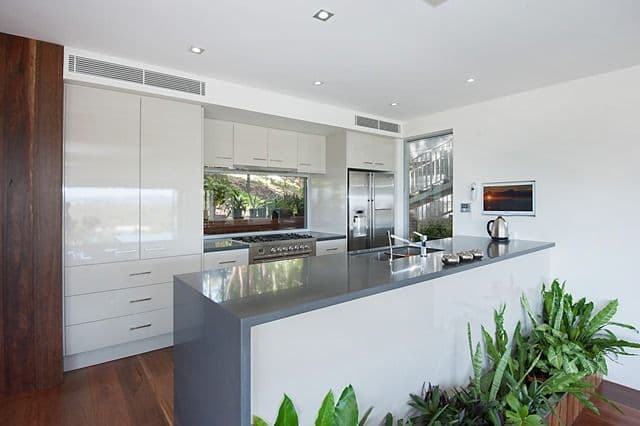 12 Duringan Street, CURRUMBIN QLD 4223, Currumbin - Thumbnail 6