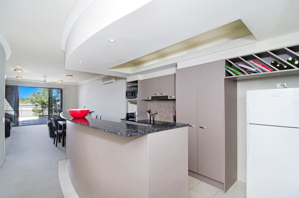 27 Ranier Crescent, VARSITY LAKES QLD 4227, Varsity Lakes - Thumbnail 2