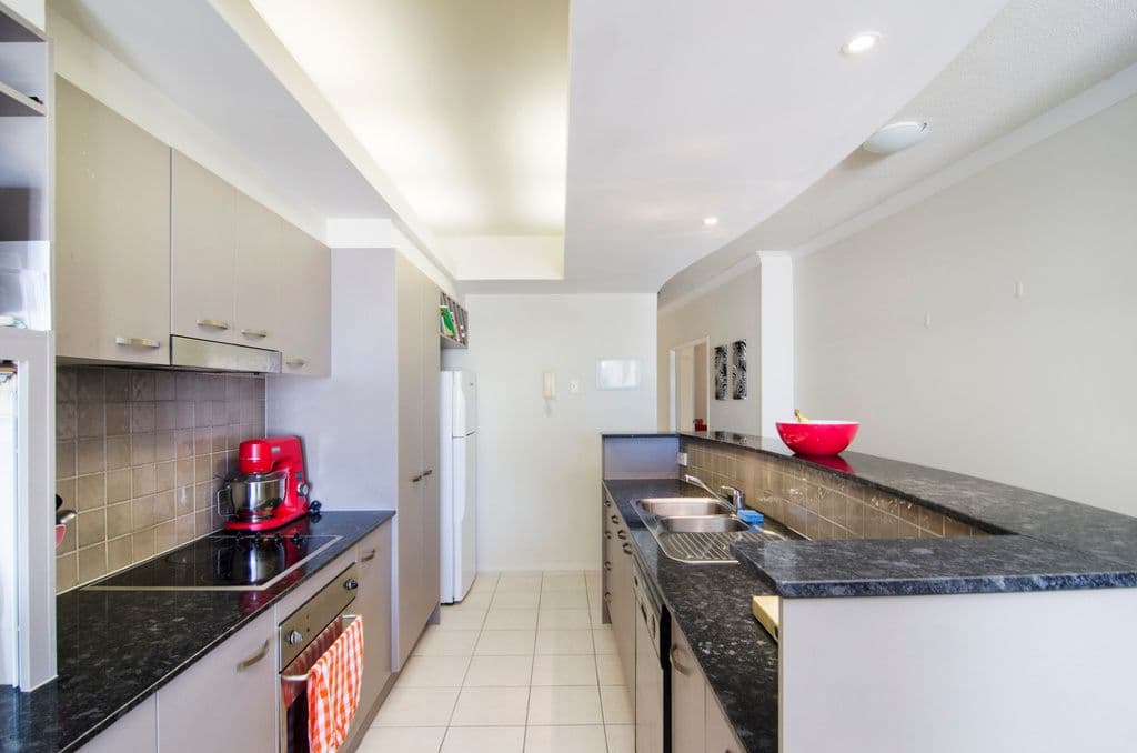 27 Ranier Crescent, VARSITY LAKES QLD 4227, Varsity Lakes - Thumbnail 3