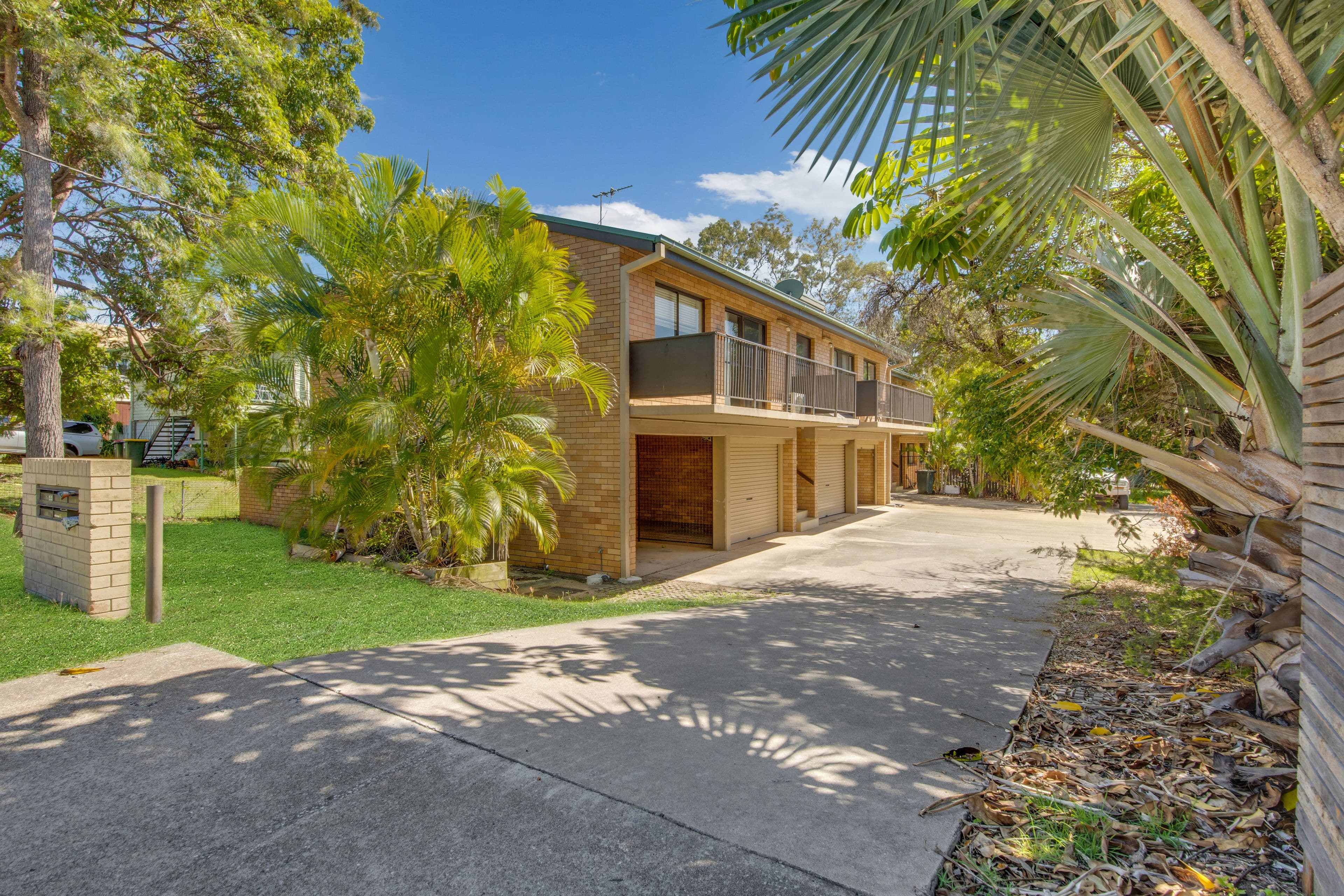 208-212 Oaka Street, South Gladstone QLD 4680, South Gladstone - Thumbnail 2