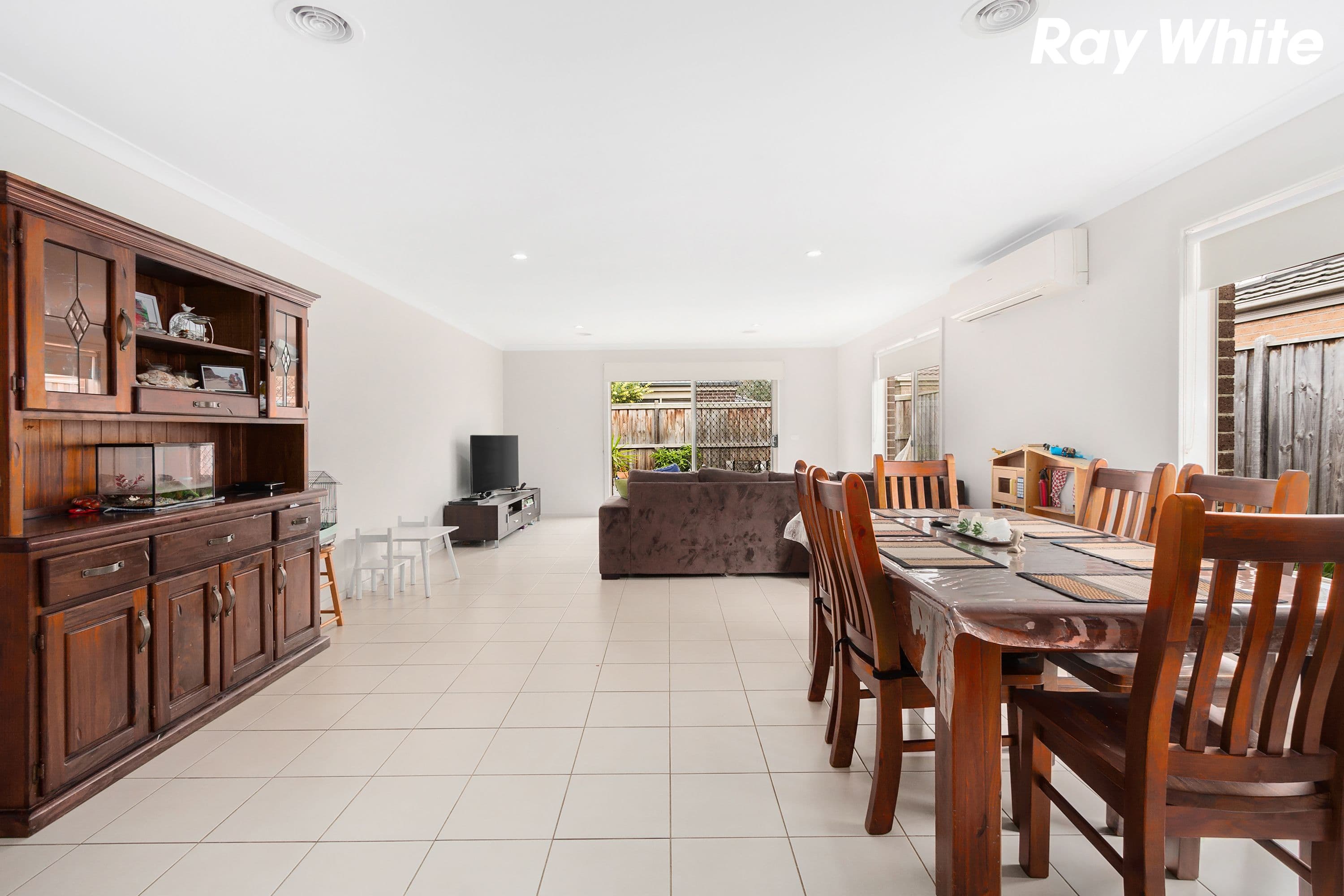 86 Fallingwater Drive, Pakenham VIC 3810, Pakenham - Thumbnail 5