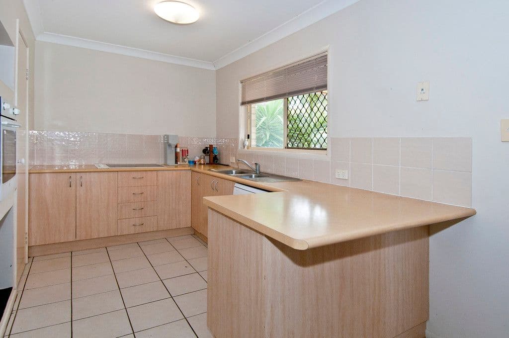 17 Kings Row, Edens Landing QLD 4207, Edens Landing - Thumbnail 3