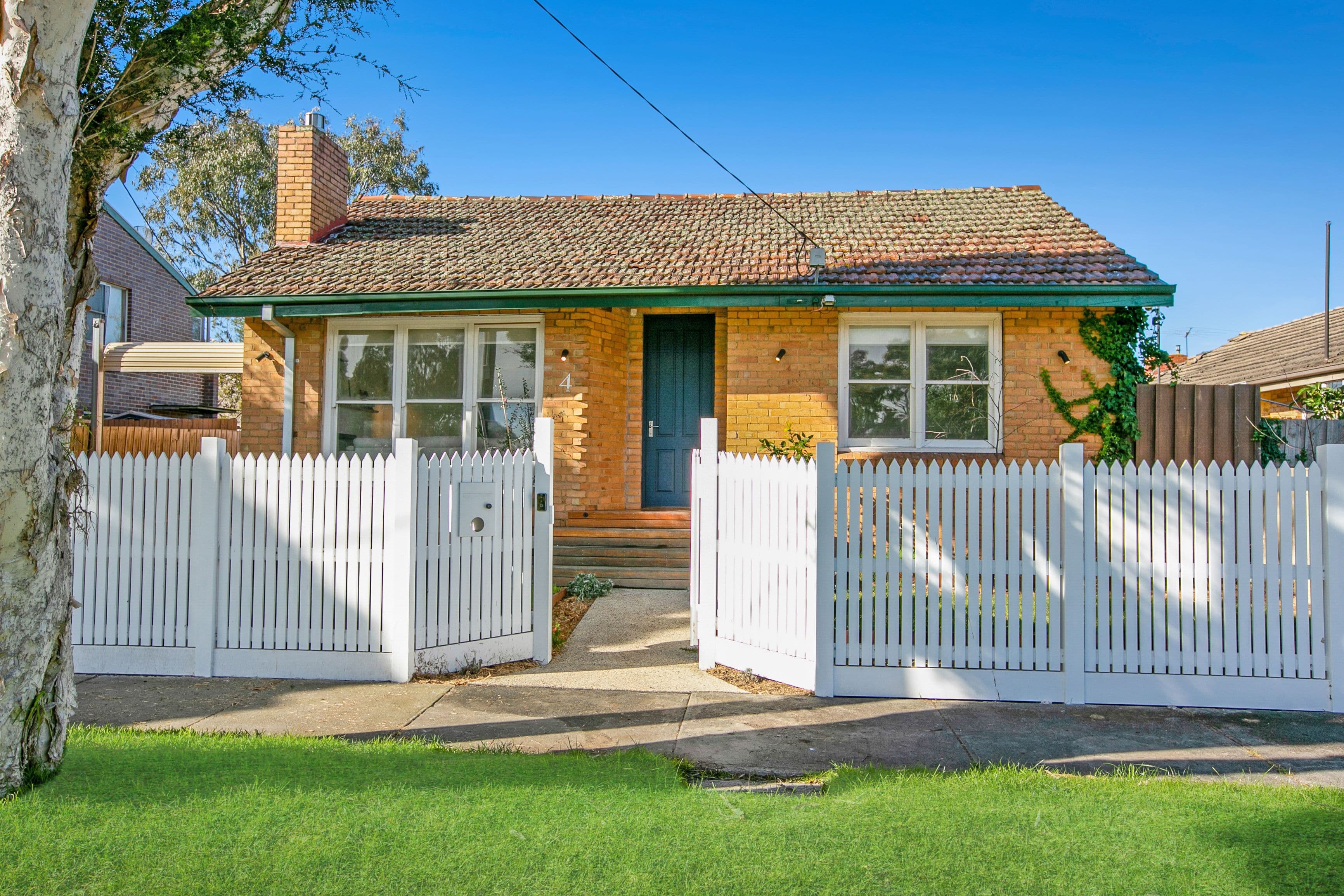 4 Coral Street, Heidelberg West VIC 3081, Heidelberg West - Thumbnail 2