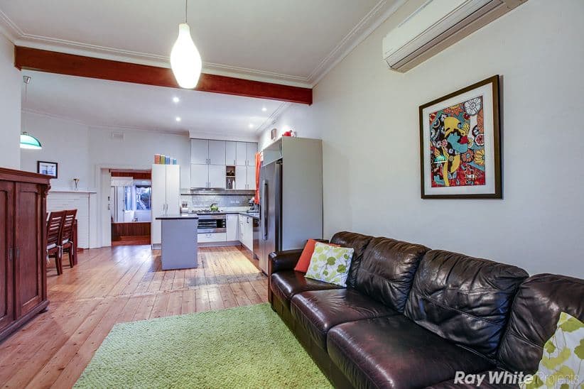 77 Howard Street, Reservoir VIC 3073, Reservoir - Thumbnail 3