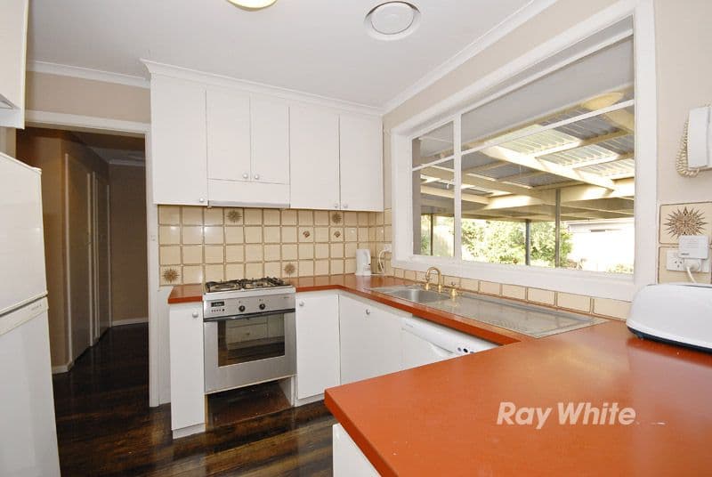 8 Kingsford Street, BAYSWATER VIC 3153, Bayswater - Thumbnail 3