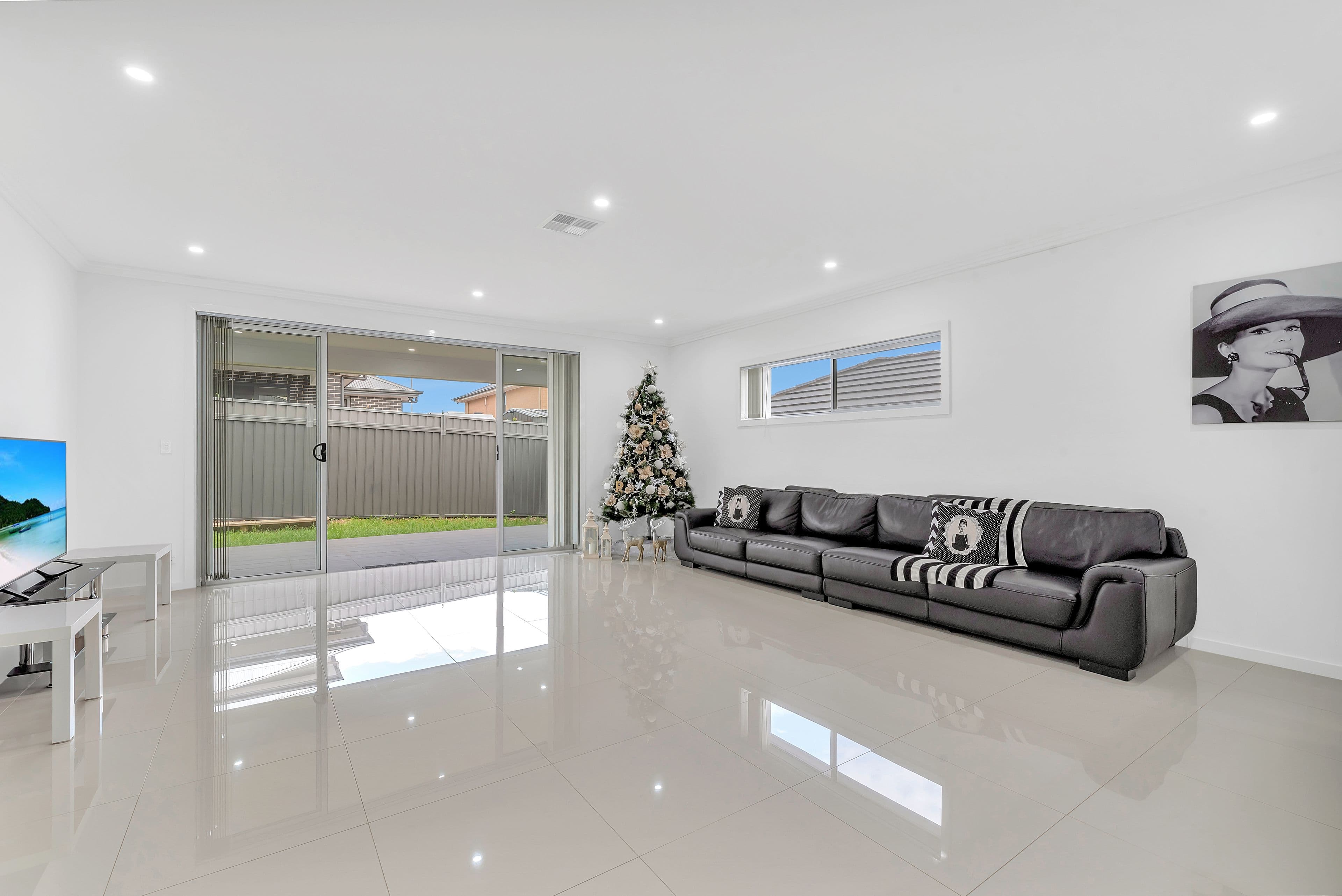 10 Kobady Avenue, Cobbitty - Thumbnail 2
