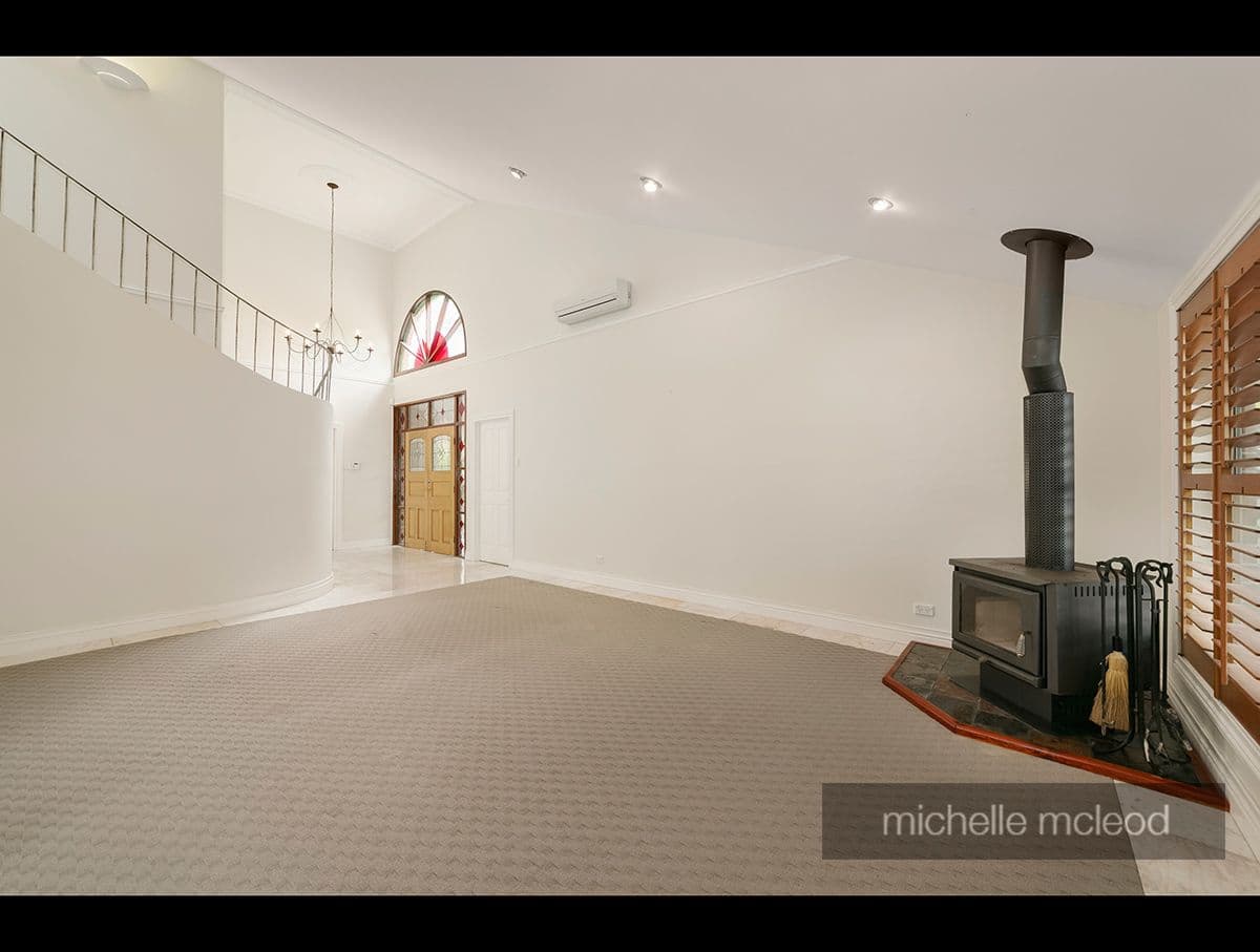 45 Morningview Street, Chapel Hill QLD 4069, Chapel Hill - Thumbnail 3
