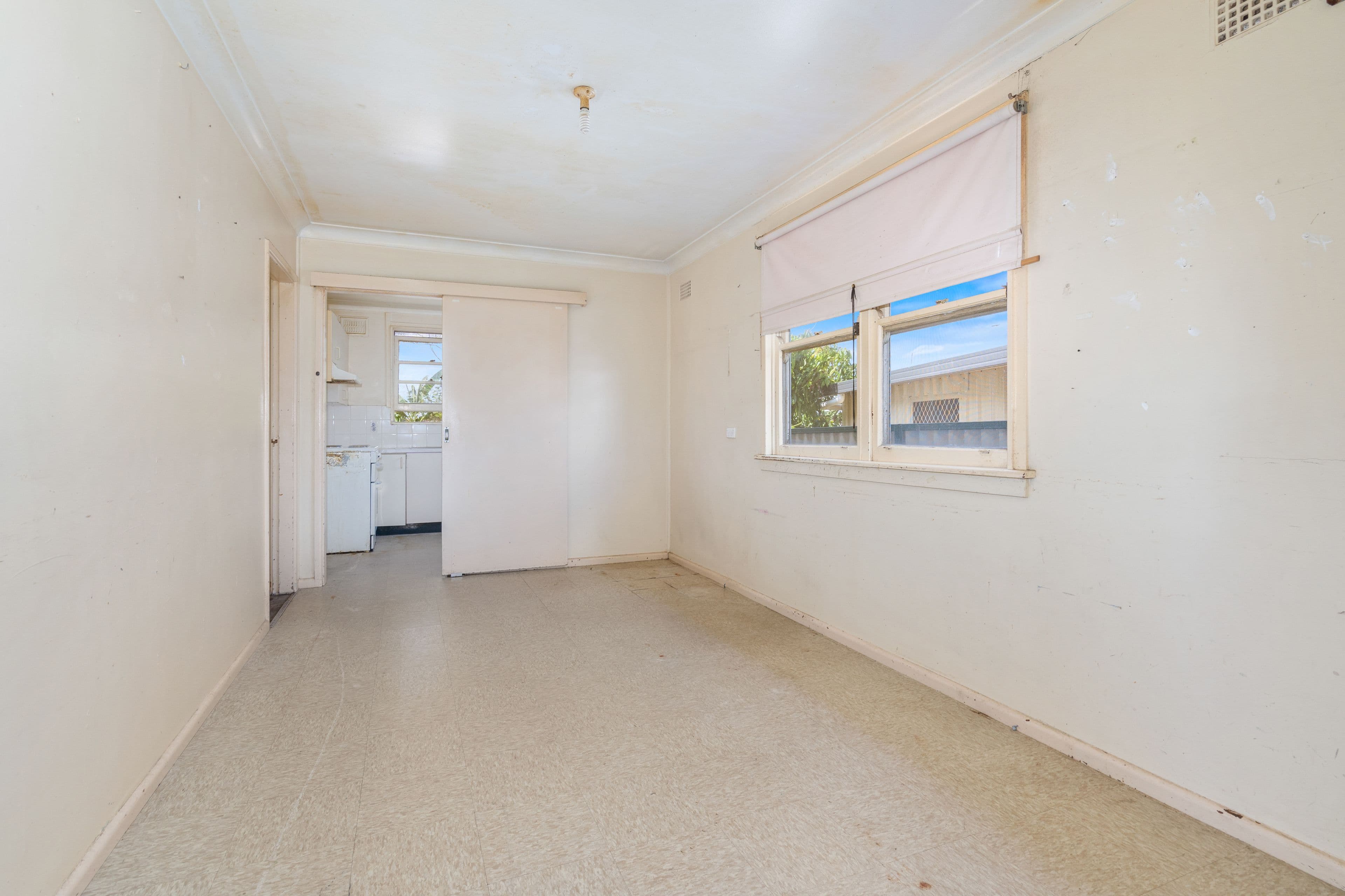 20 STEVENAGE Road, Canley Heights NSW 2166, Canley Heights - Thumbnail 5