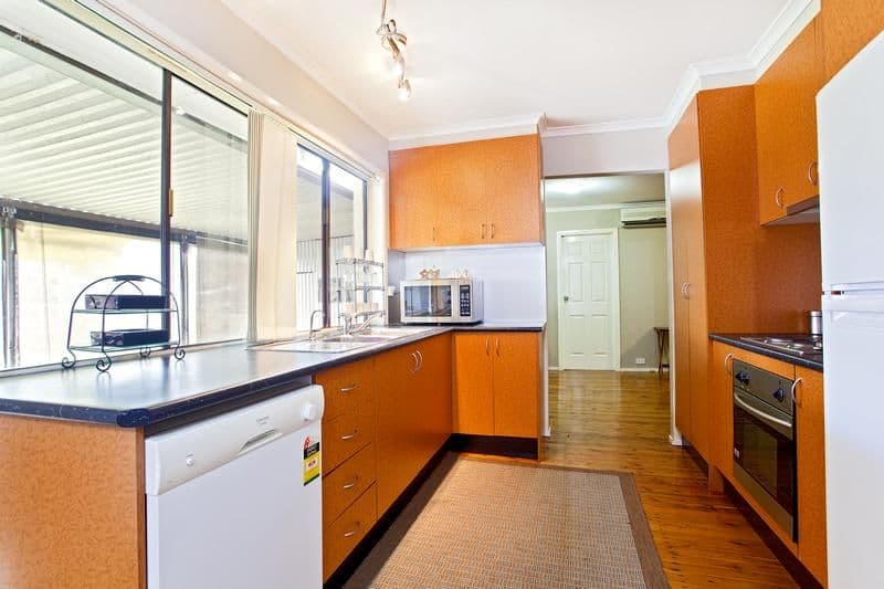 37 Bungarra Crescent, CHIPPING NORTON NSW 2170, Chipping Norton - Thumbnail 5
