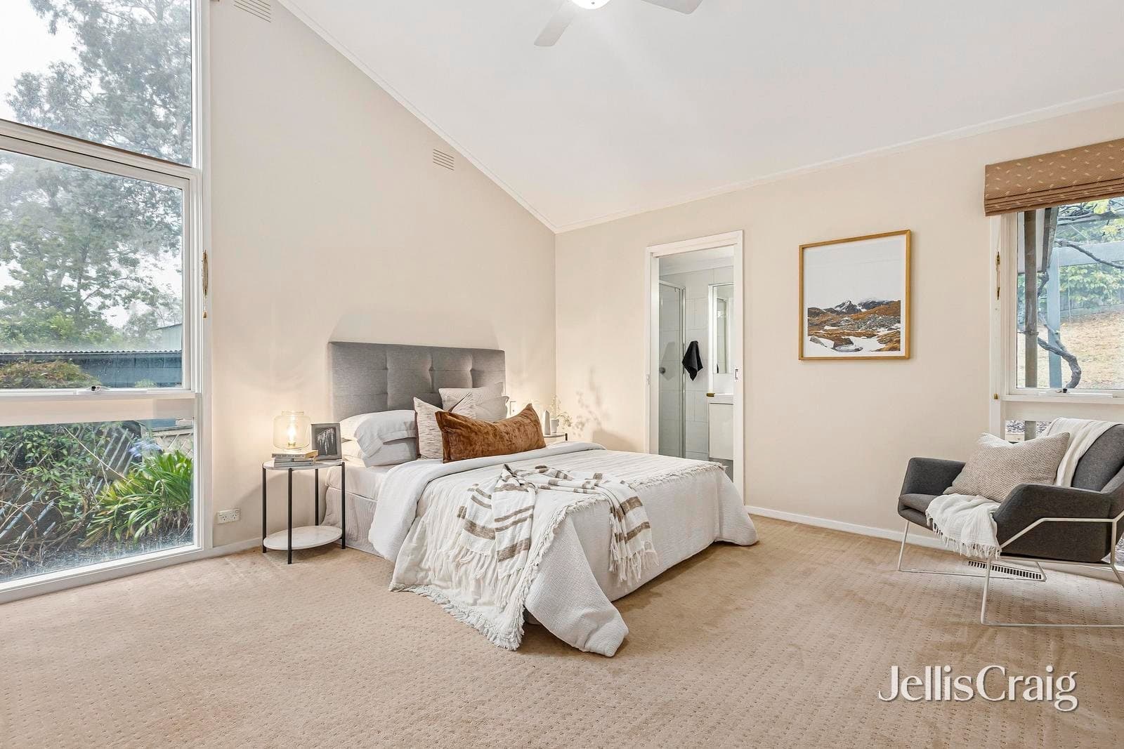 32 Andrew Crescent, Croydon South, Croydon South - Thumbnail 5