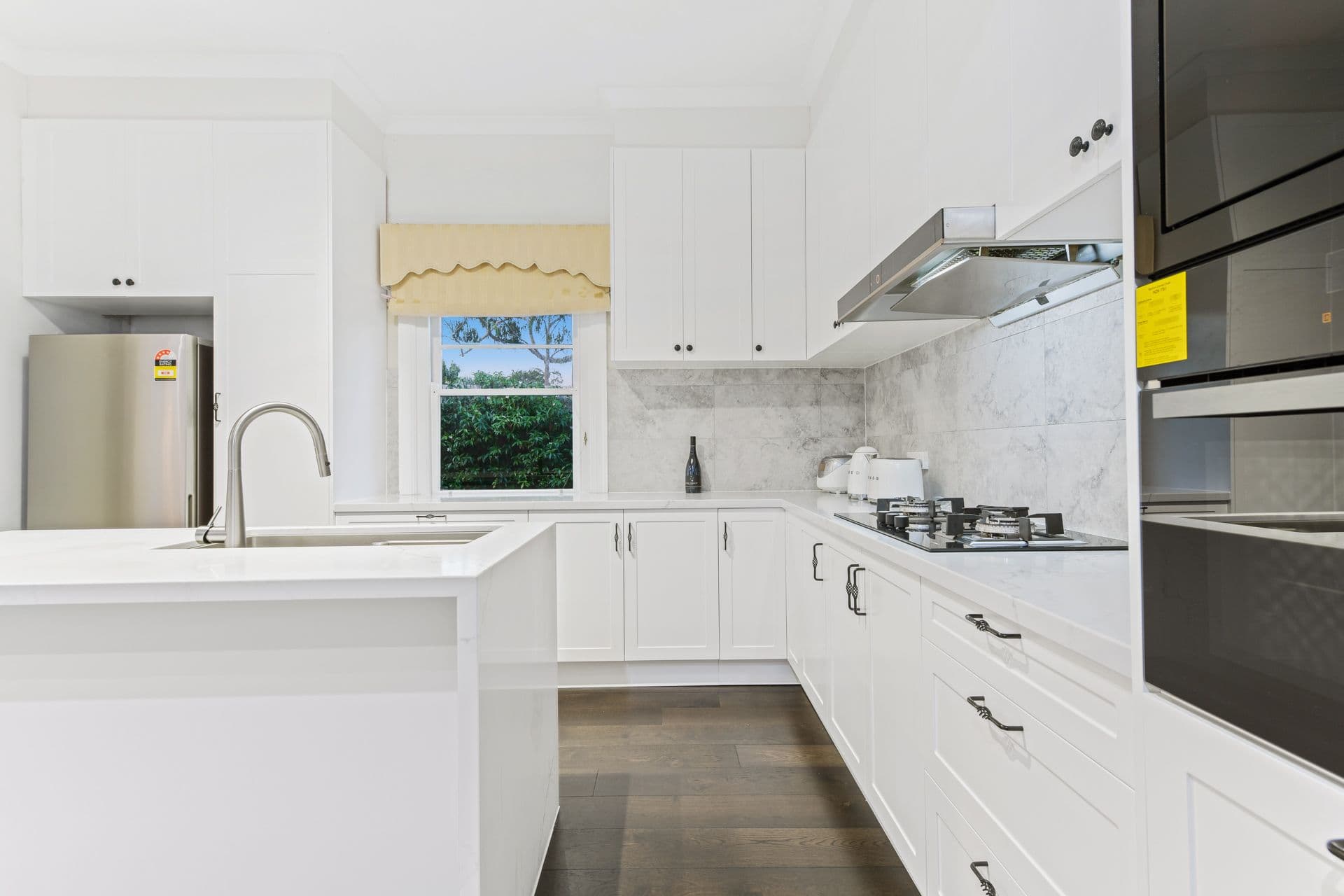 13 Victoria Street, Box Hill VIC 3128, Box Hill - Thumbnail 6