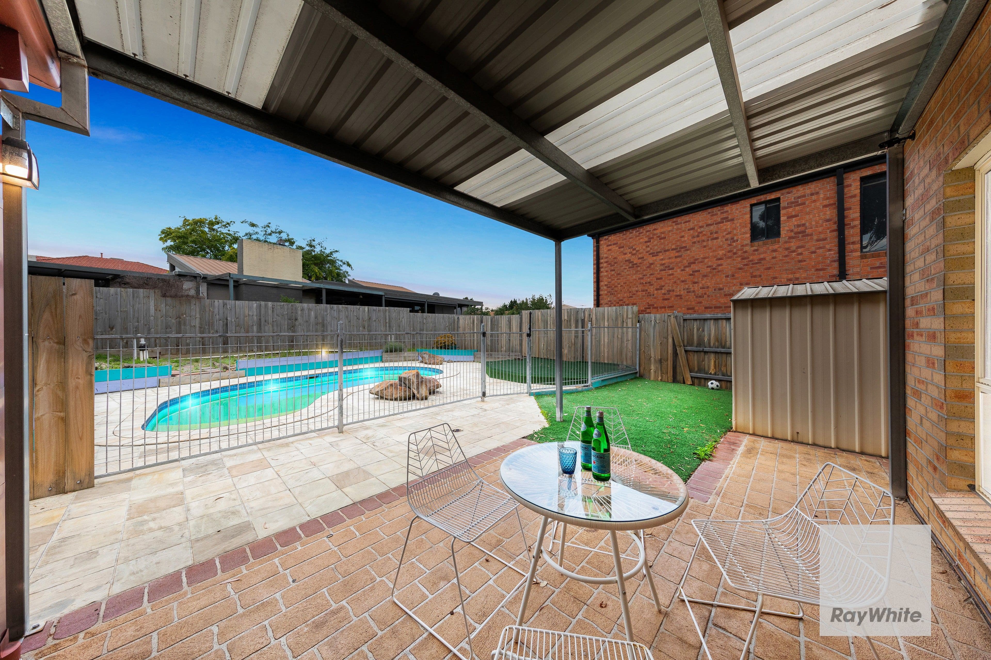 2 Saronvale Crescent, Hillside VIC 3037, Hillside - Thumbnail 4