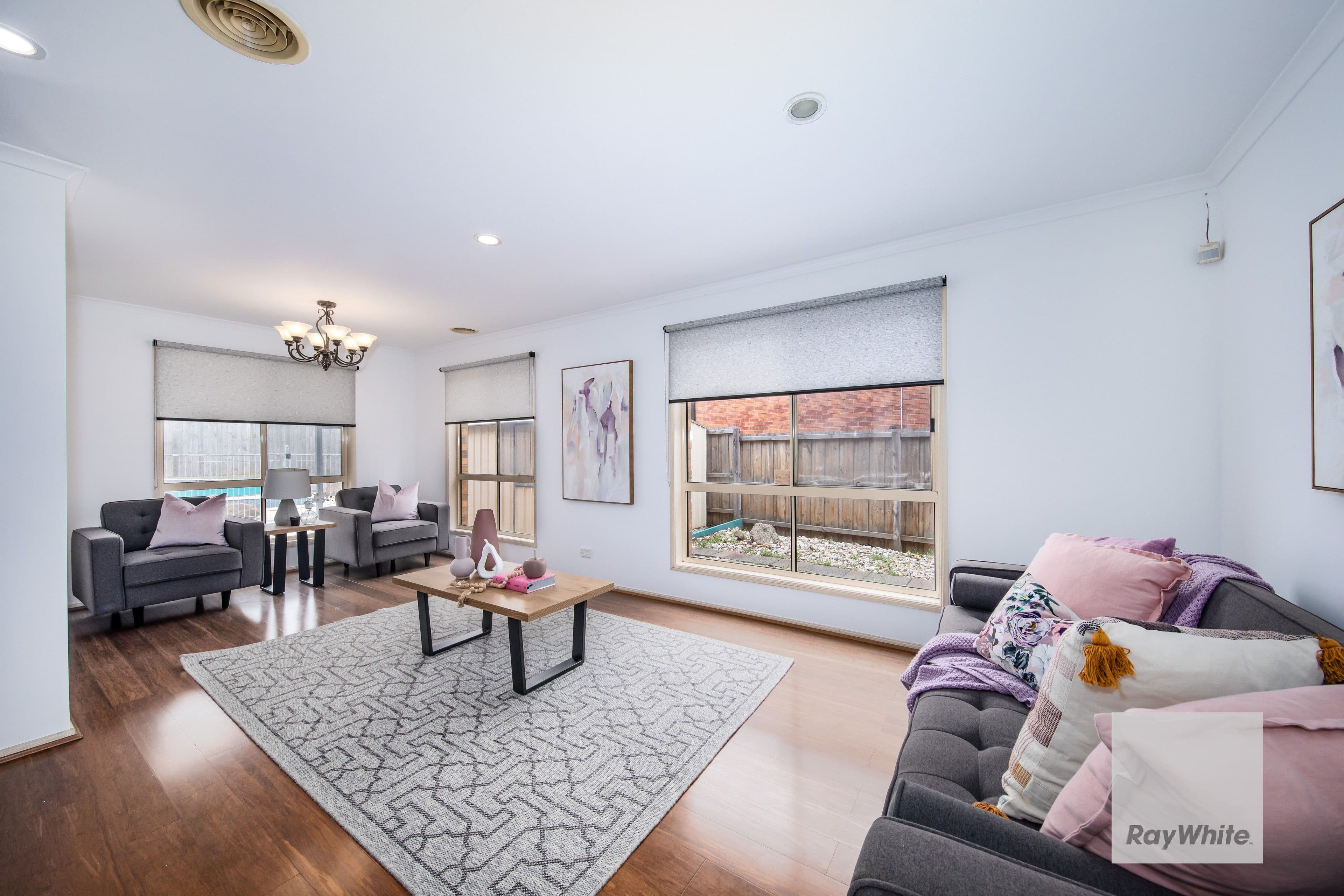 2 Saronvale Crescent, Hillside VIC 3037, Hillside - Thumbnail 5