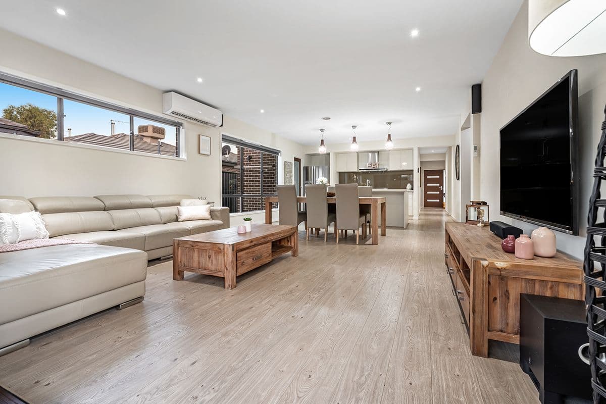 4 Gift Road, Craigieburn VIC 3064, Craigieburn - Thumbnail 3