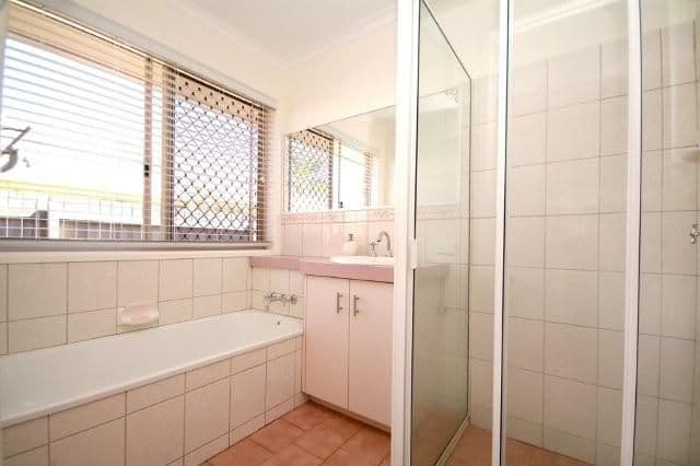 4  Alroe Court, KEARNEYS SPRING QLD 4350, Kearneys Spring - Thumbnail 6
