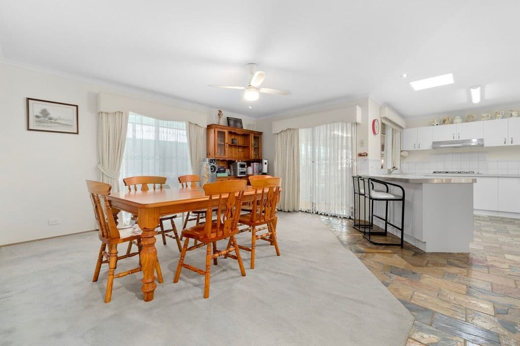 1 Caper Court, Werribee VIC 3030, Werribee - Thumbnail 6