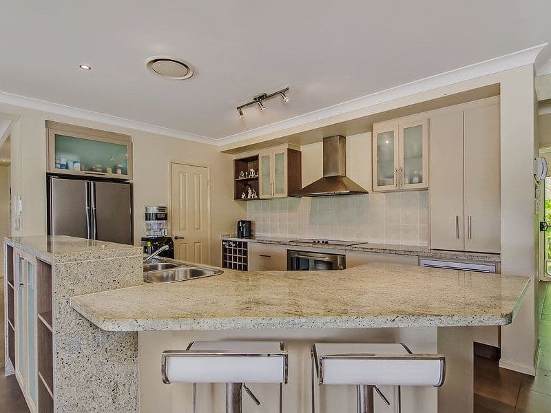 3 St Maarten Crescent, OXENFORD QLD 4210, Oxenford - Thumbnail 4