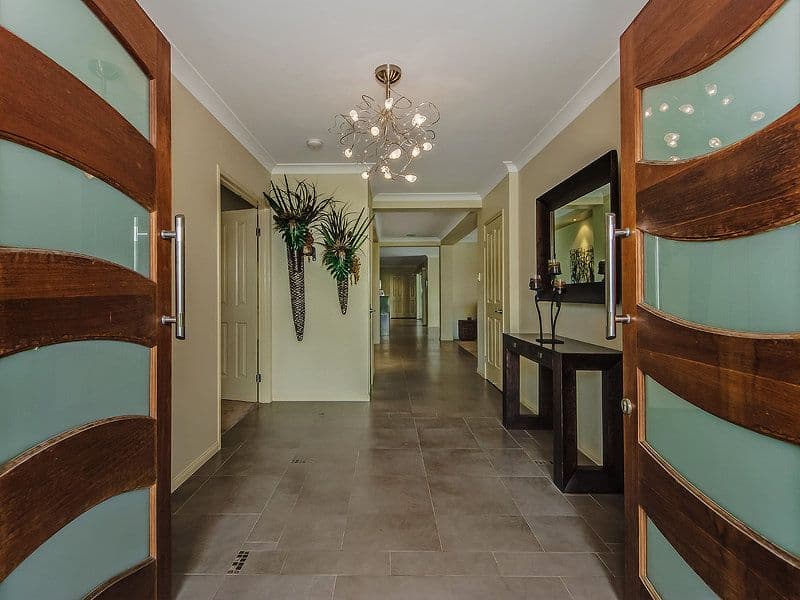 3 St Maarten Crescent, OXENFORD QLD 4210, Oxenford - Thumbnail 5