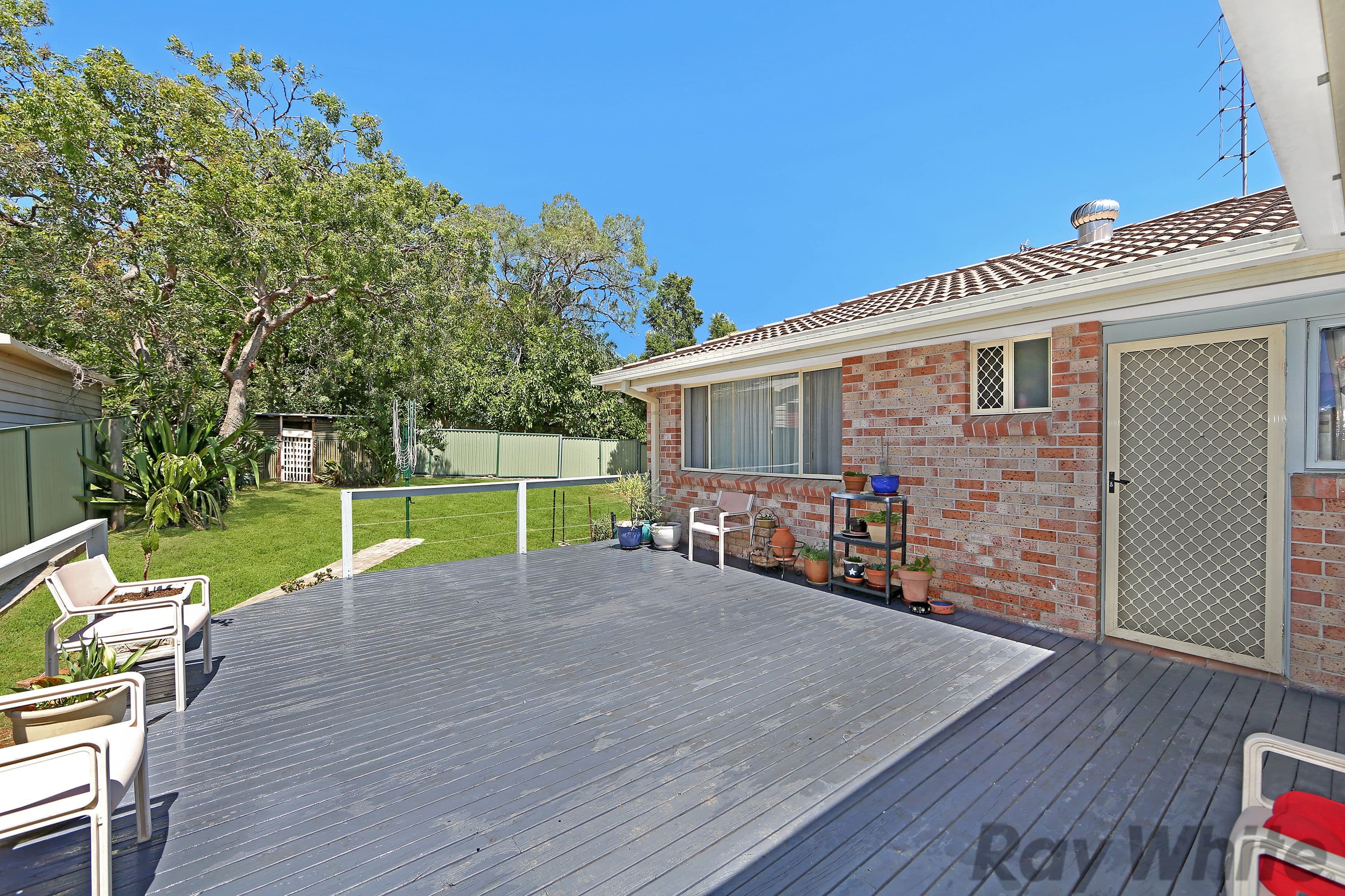 136 Elizabeth Bay Drive, Lake Munmorah - Thumbnail 4