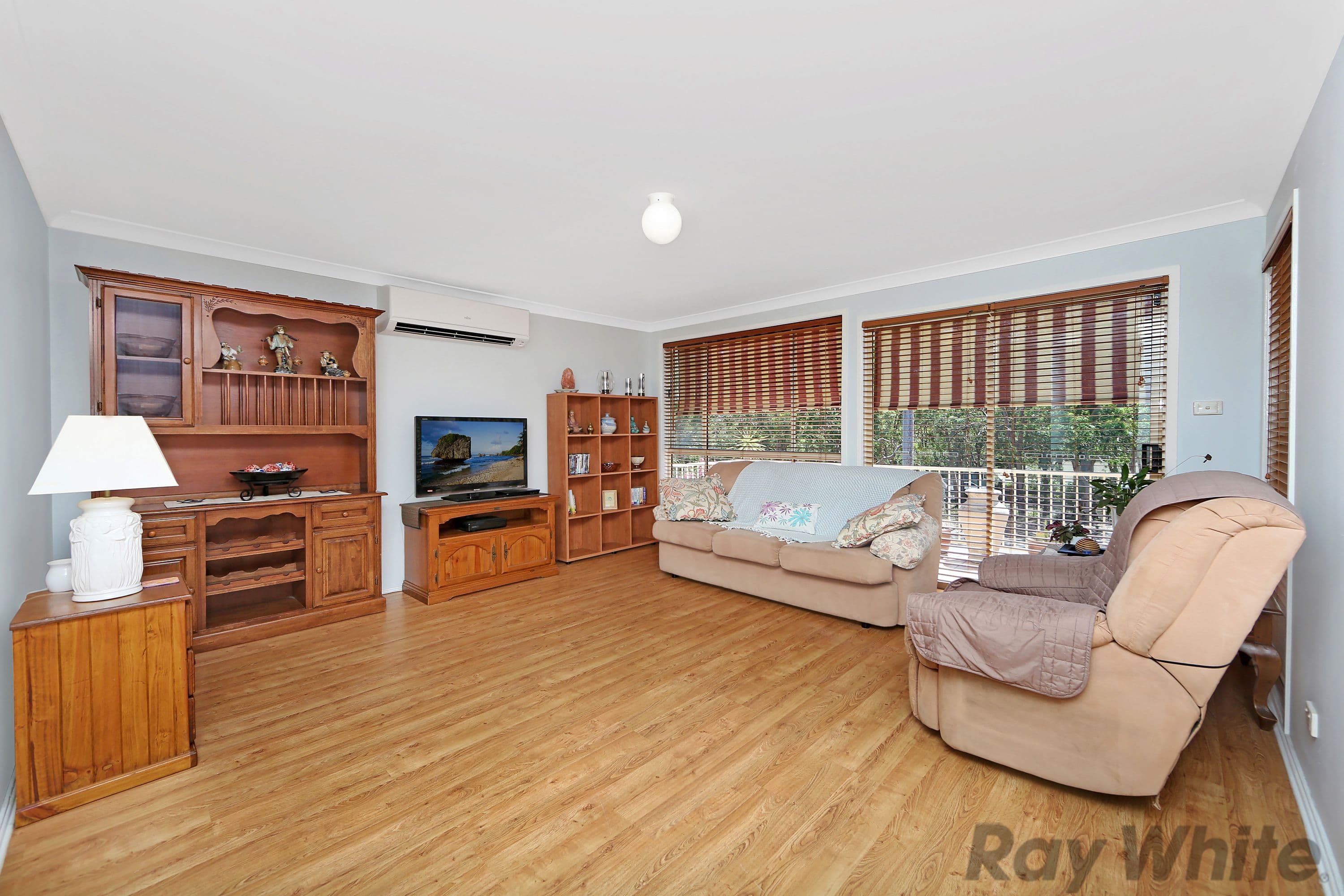 136 Elizabeth Bay Drive, Lake Munmorah - Thumbnail 5