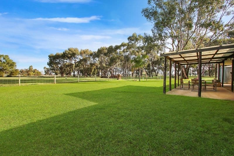 550 Wrights Road, Bundalong VIC 3730, Bundalong - Thumbnail 3