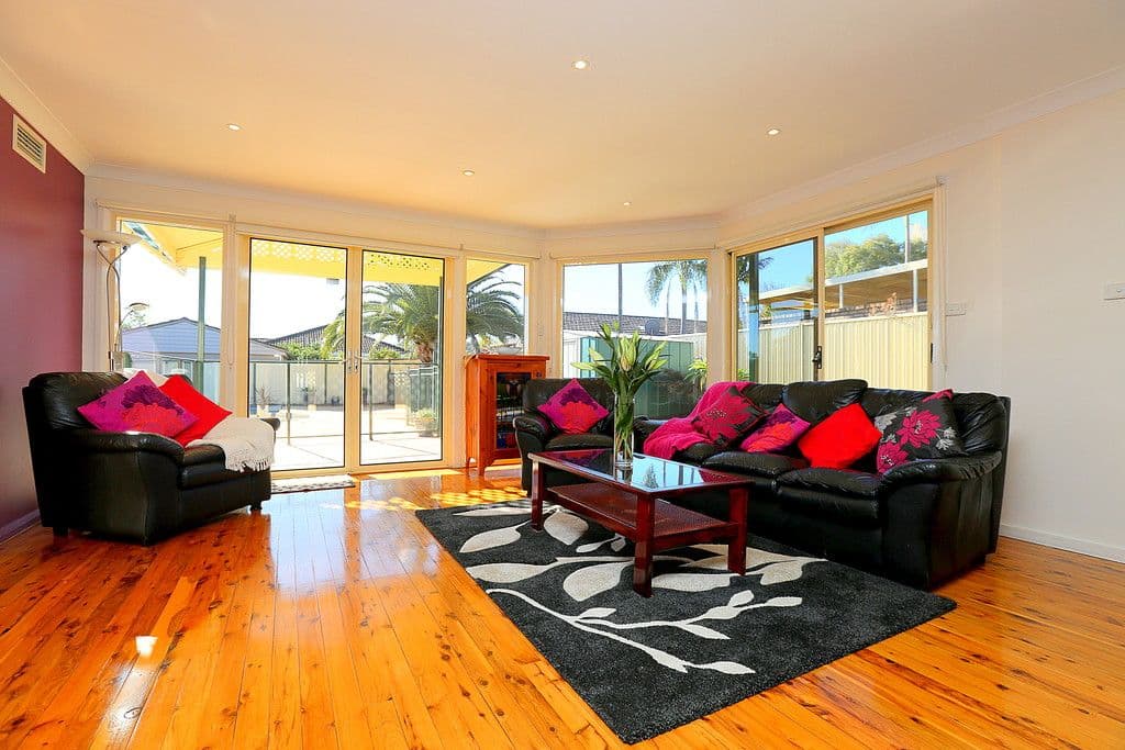136 Flinders Road, Georges Hall - Thumbnail 2