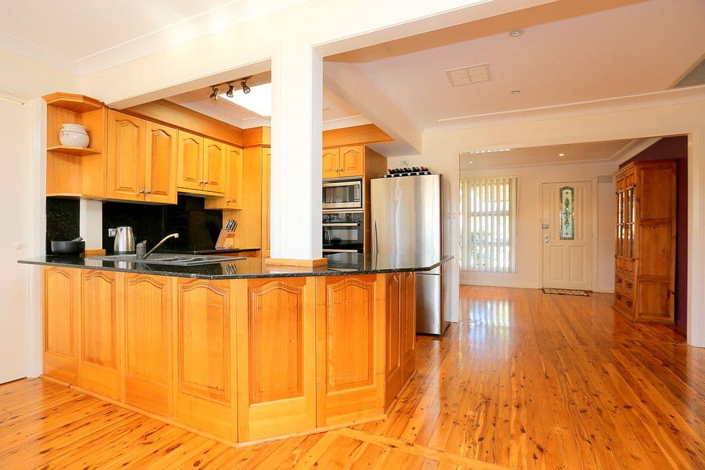 136 Flinders Road, Georges Hall - Thumbnail 4
