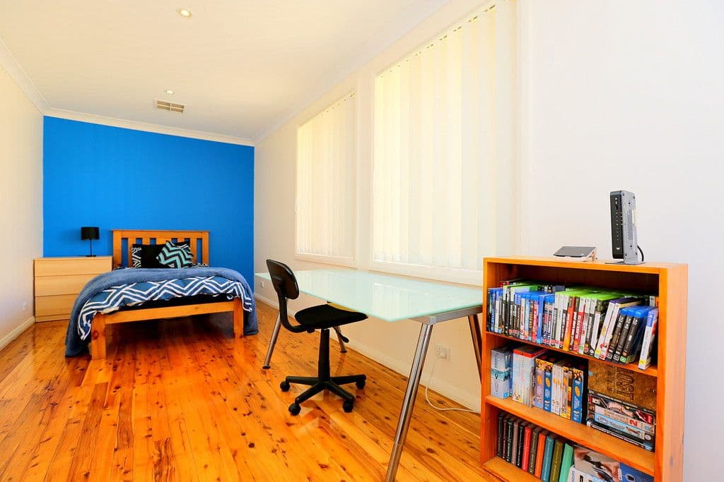 136 Flinders Road, Georges Hall - Thumbnail 8